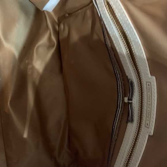 Henri Bendel - Picture 3 of 4